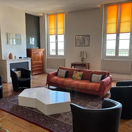 T4 Vue Sur La Garonne, Au Pied Du Tram *