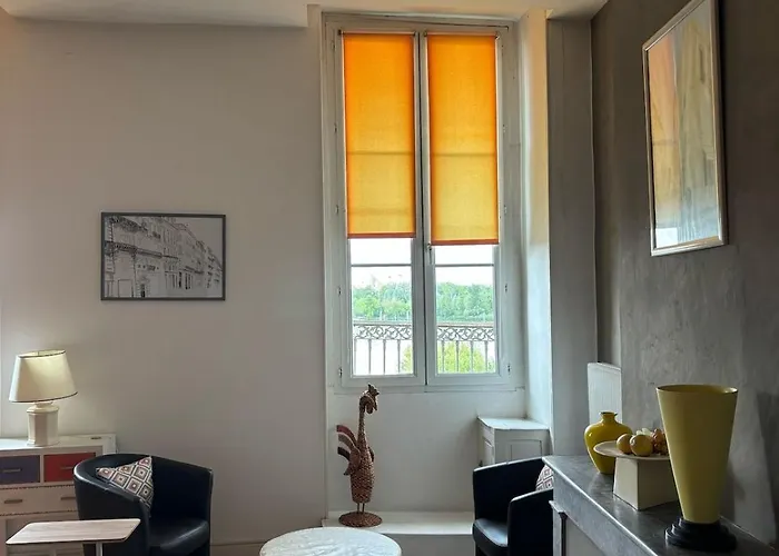 T4 Vue Sur La Garonne, Au Pied Du Tram * Burdeos