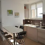 Apartment T4 Vue Sur La Garonne, Au Pied Du Tram *
